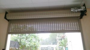 cửa cuốn đài loan. làm remote cửa cuốn